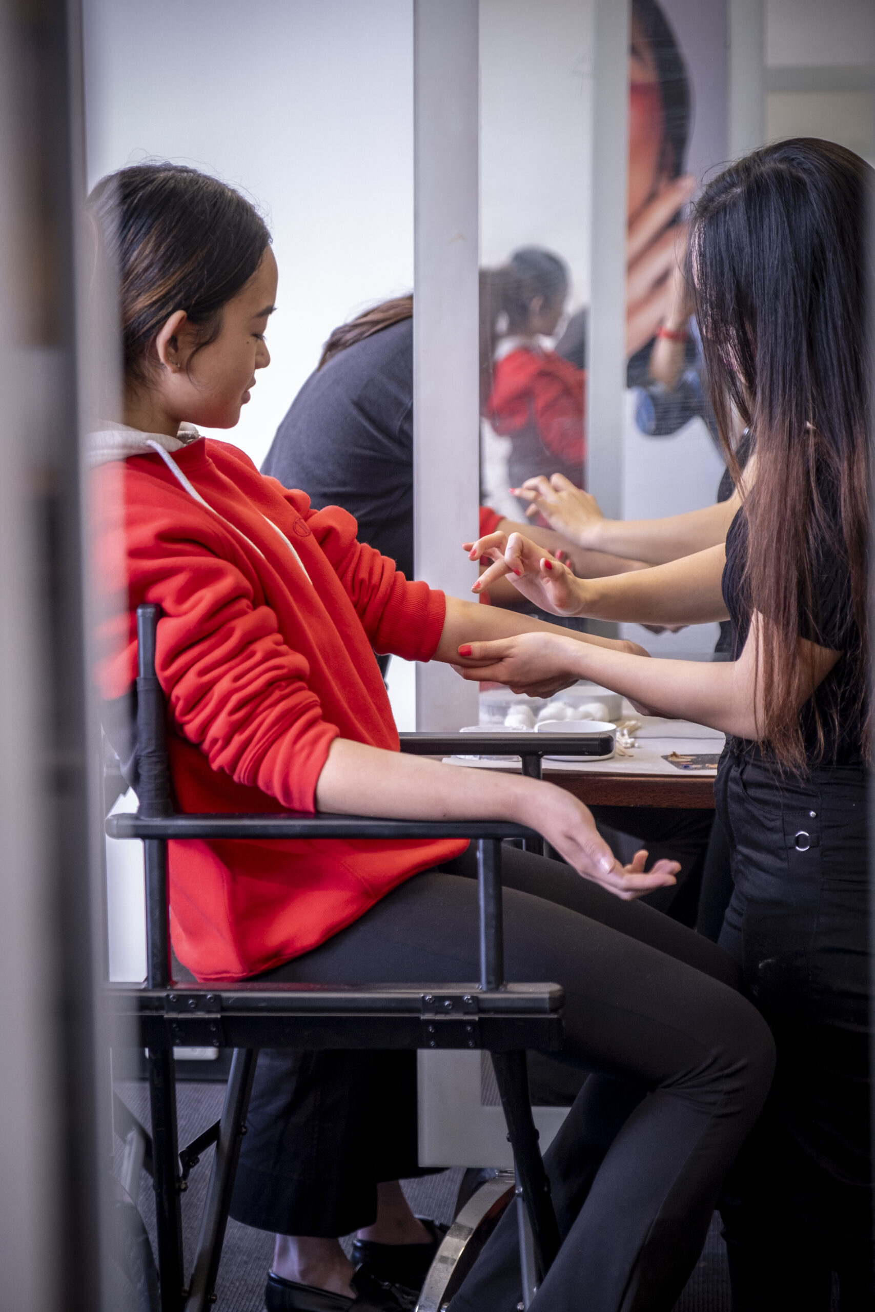TAFE Make Up students practicing blesh removal by Ant Portraits 2024